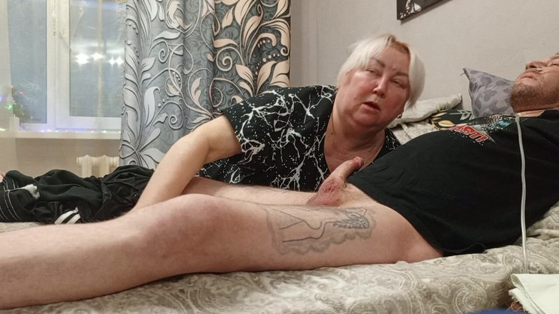 Zona901: Abend blowjob von stiefmutter und spermaschlucken