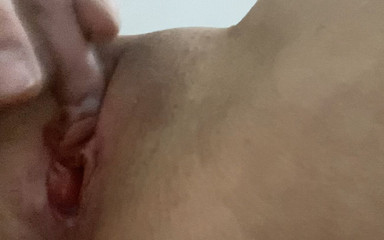 Bored Nastassya: Student masturbuje się oglądając porno i spuści