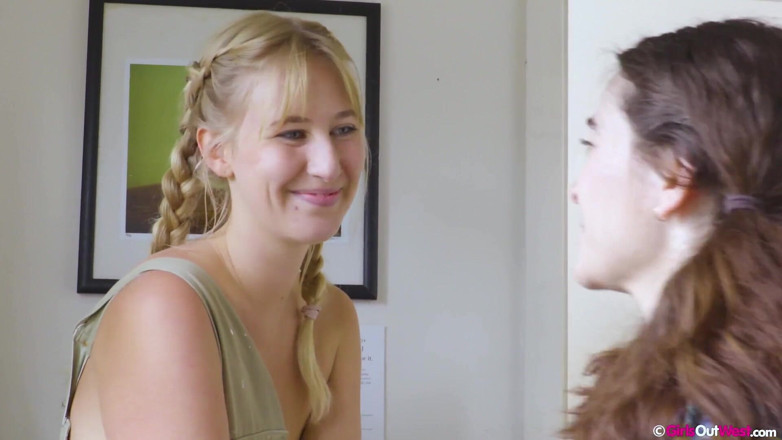 Girls Out West: Hot Blonde Gets Her Hairy Pussy Pleasured by Cute Brunette...