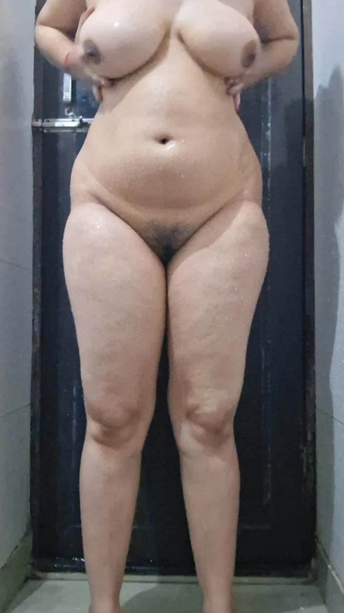 Riyathakur: Riya 18+ 목욕 비디오 유출 인도 소녀를 따먹는 십대