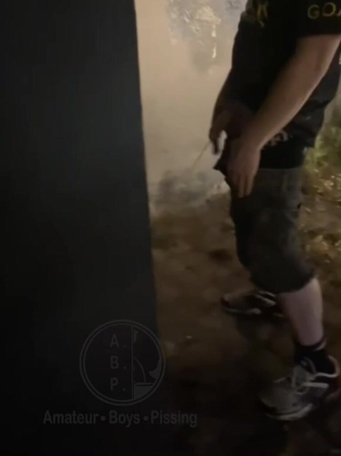AmateurBoysPissing: Helping Him Pee in the Street