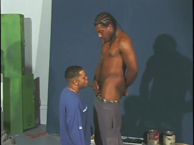 Gays Case: Black stud fucks his gay lover's mouth hardcore