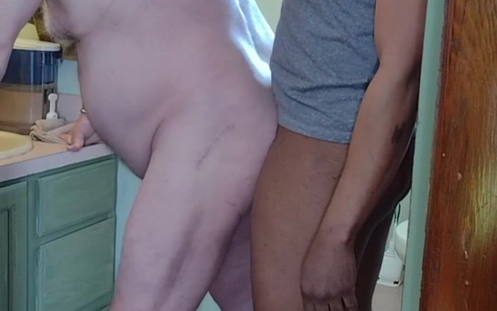 beardaddychub: मुंडा और चूसा! भालू को बड़े काले द्वारा चूसा जाता है फिर चूसा जाता है !!