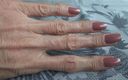 Lady Victoria Valente: Classic nails of normal length - close-up