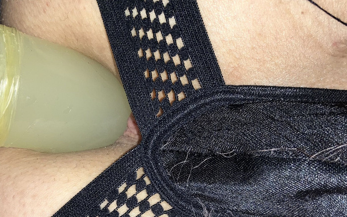 Sweethole: Roztomilý mladý zadek jezdí na robertku