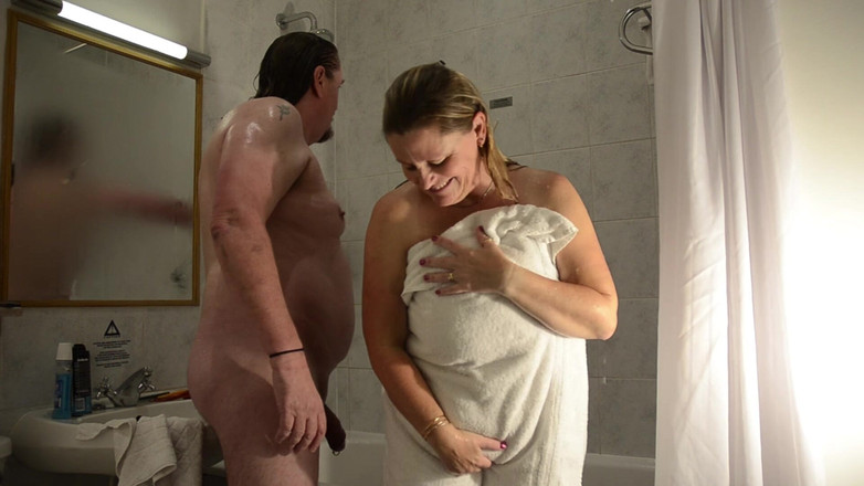 J Peters adult: Bayan Marie ve Otel Bakımı