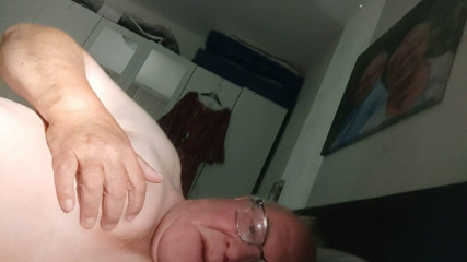 Karlchengeil: Naked in Bed and Playing