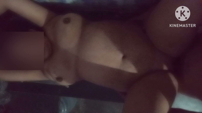 Latifah1234: Enormes tetas culona india desnudada por cuñado y follada