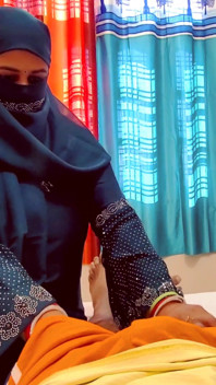 Bhabhi Muslim berhijab dengan masti xxx panas dengan abang tiri.