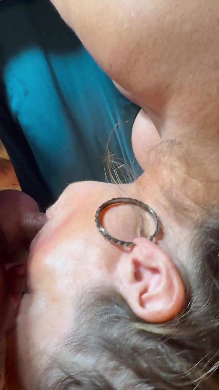 Bonewizzard69: Ratu pancutan mani sentiasa untuk zakar lelakinya di dalam mulutnya,...