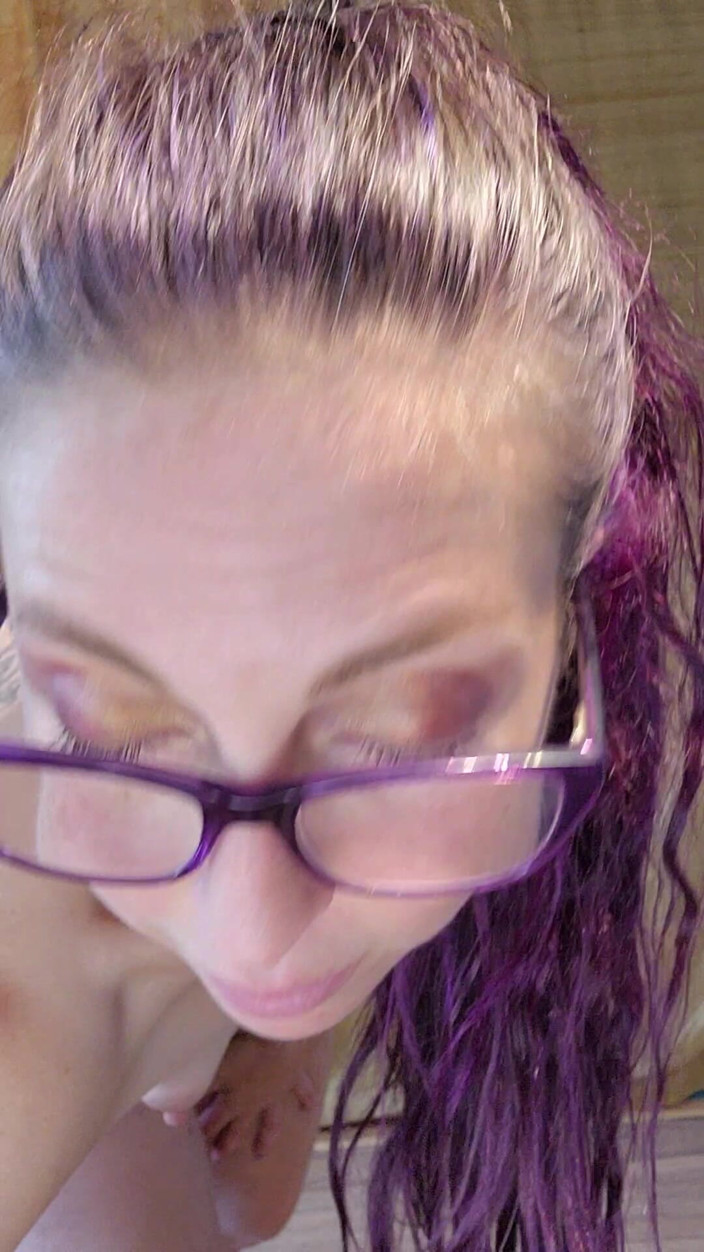Nerdy_faery: My Greasy Ass Clapping
