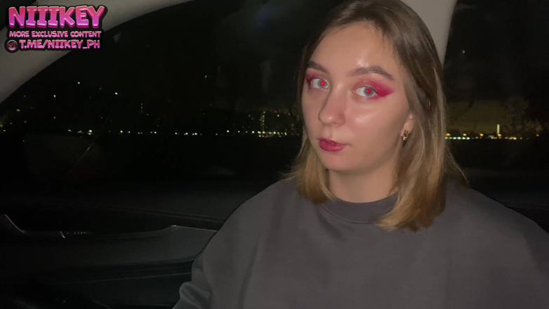 niiikey: Pierwsza randka Tinder kończy się seksem w samochodzie! Pozwoliła mi...
