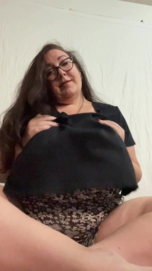 cutejayne: बड़े खूबसूरत विशालकाय महिला स्तन धीमी गति से प्रकट