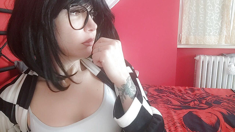 savannahamatoriale: 她啪啪啪，她打了