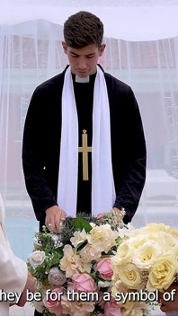 Fremdgehende Braut Fickt Den Priester an Ihrem Hochzeitstag - Mariana Martix