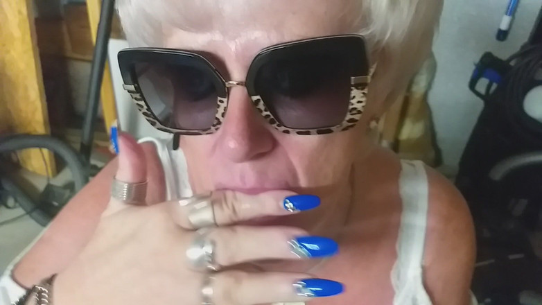 PureVicky66: 热辣的奶奶用 relish 吮吸大鸡巴