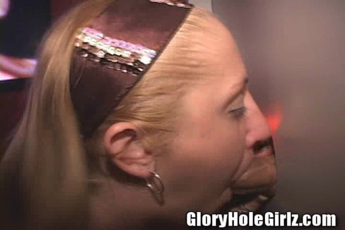 Glory Hole Girlz: Trashy Suka Kutas Frajer Gloryhole Whore Facials Pieprzy Kutasy Też!