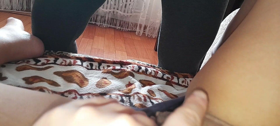 Lesbian-candys: Patrzymy, jak się masturbuje i orgazm szybciej