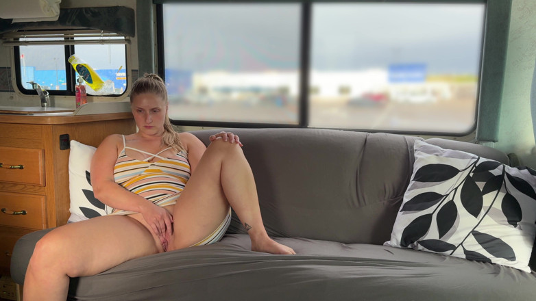 Nerdy Nympho: Cumming in Public Solo Parking Lot Finger Fuck