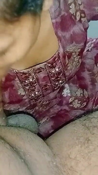 Avsugning, sex, knulla henne i gammalt hus- del 1