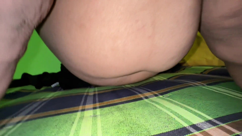 Aria Mia: Ateşli anippe sulu amcığı ve büyük götüyle kira ödüyor, çünkü kirayı ödeyemiyor