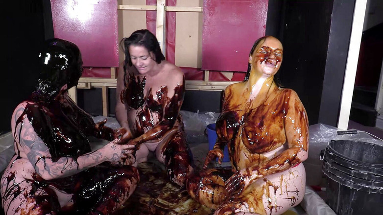 Gunked up girls: Şurup ve titrek delilik