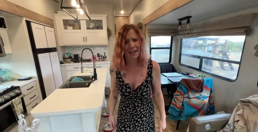 Jane Cane: Bts dari 'mengelabui babysitterku'!