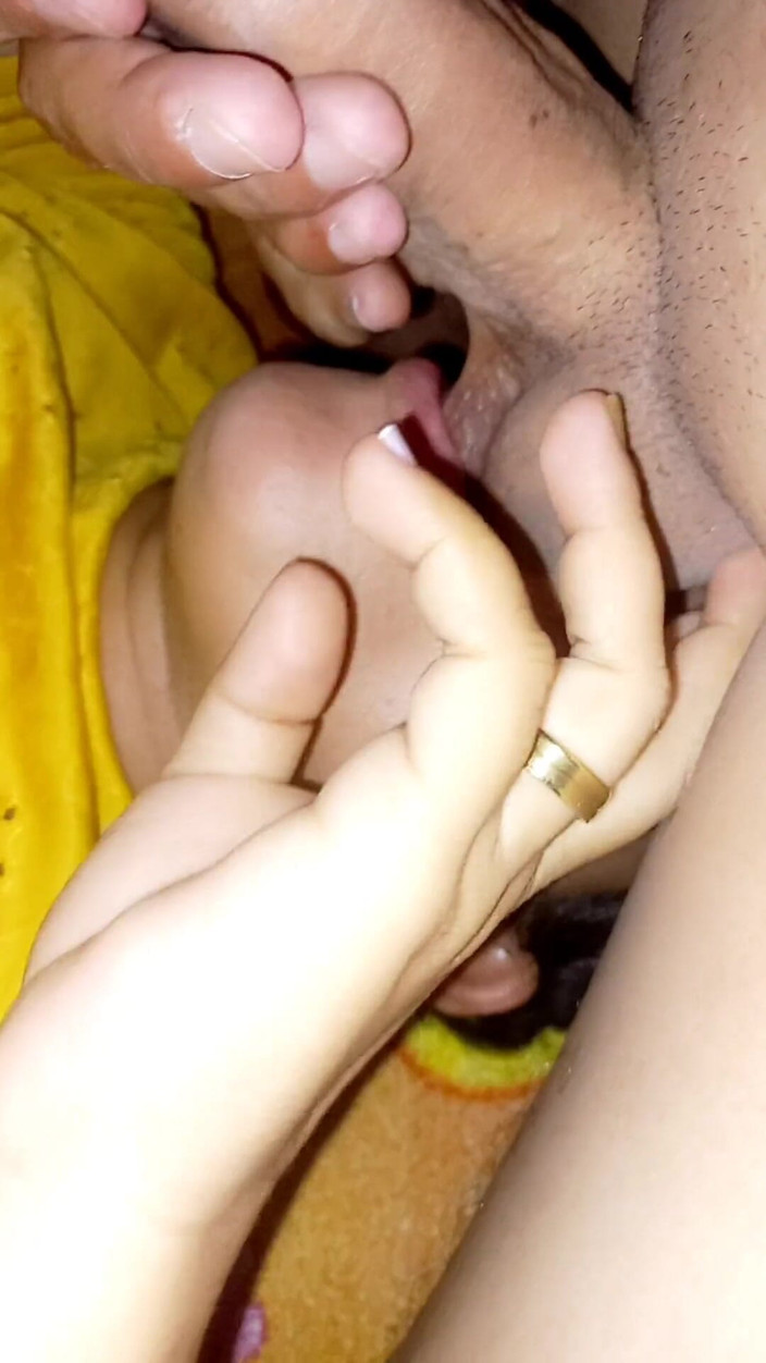 Valkyrieandluigy: Teman wanita submisif comel yang suka seks keras di pantat...