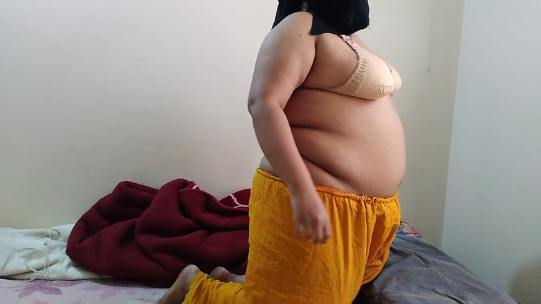 Aria Mia: Tôi đụ chị kế máy bay bà già của tôi mông...