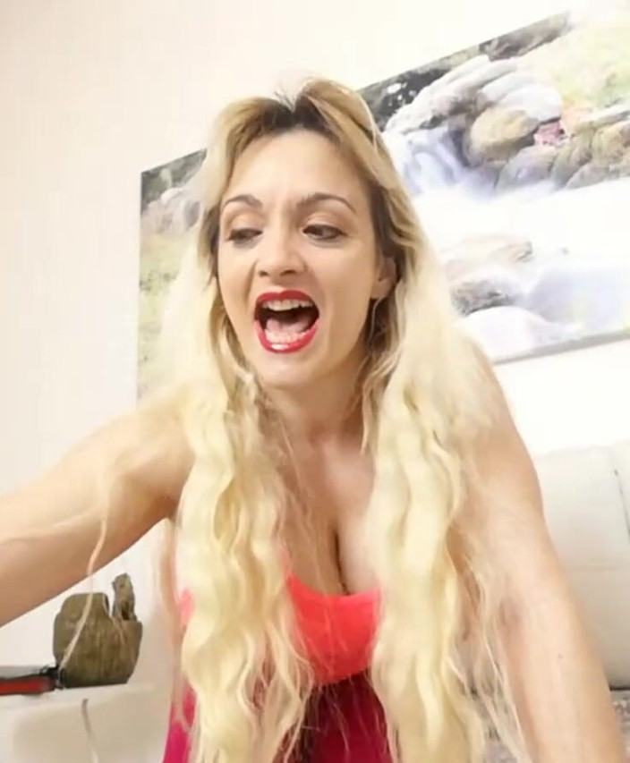 Mary Rider Pornstar: Stream spuštěn