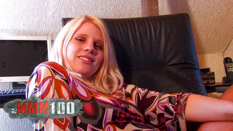 MMM100 Solo: Lillian Love Horny Teen Blonde Lillian Love Removing Clothes