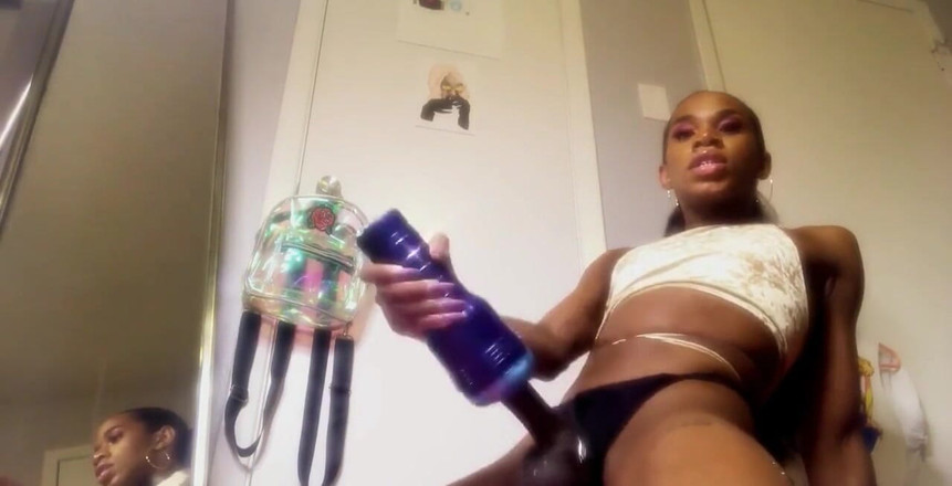 AJ180: Aj 180 dalam mandi jam emas