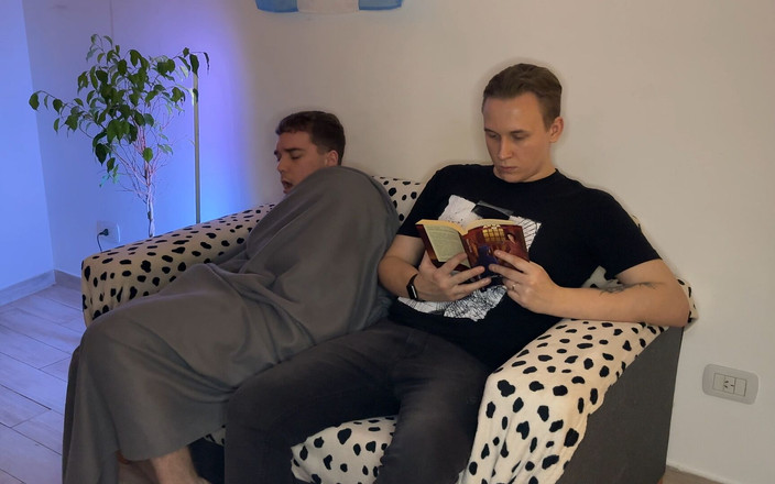 Arg Boys: Azgın Genç Kız Üvey Erkek Kardeşini Sert Sert Sekse Sokmak Için...