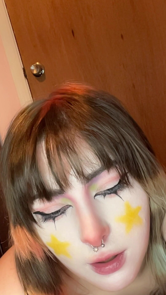 Mushroombitchx: Galaxys Orgazm Yüzü