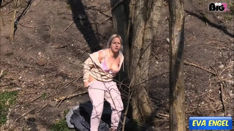 Eva Engel: Omg! Filmed by the Stranger...