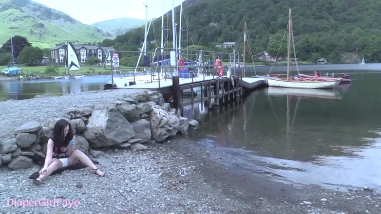 Her Kink UK: Piss Soaked by the Pier