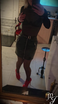 Nylon and Leather Fetishes - Mistress Julia