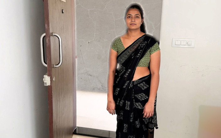 Sexy Komal: Yumuşak! Ev sahibi eve ziyafet istemek için geldi, koca banyodaki...