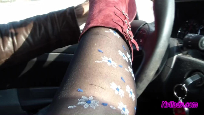 Nyllady: В машині граю з чоловіком