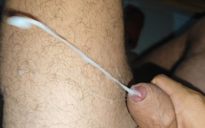 Straight Daddy Club: अविश्वसनीय राक्षसी वीर्य की धारा निकलना