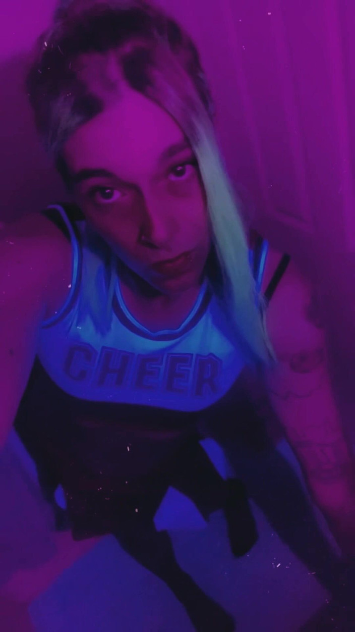 CarmenMelatonin: La sexy ragazza cheerleader party