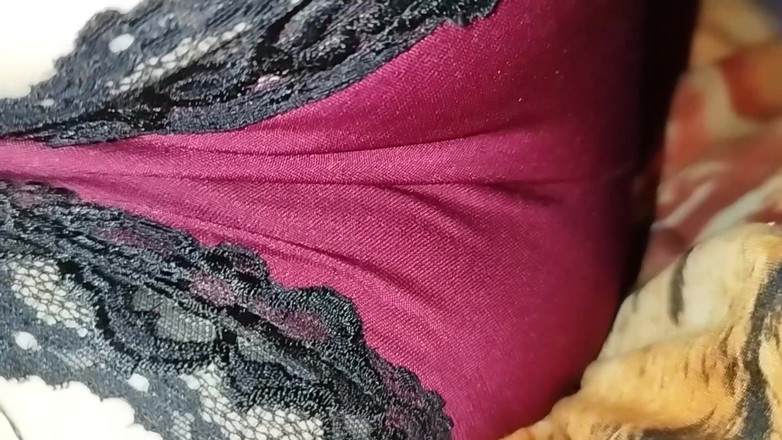 Sekretny666: 后入式啪地玩弄女友湿润的阴户并射精给她授精