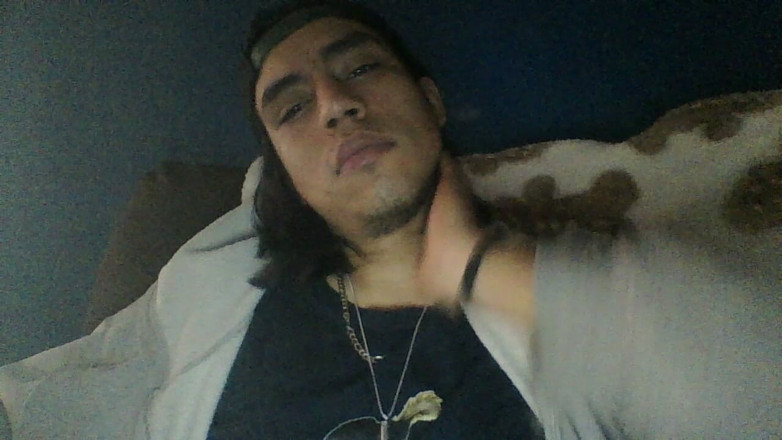 AlexAlejandro13: うーん、舌を触ってみて