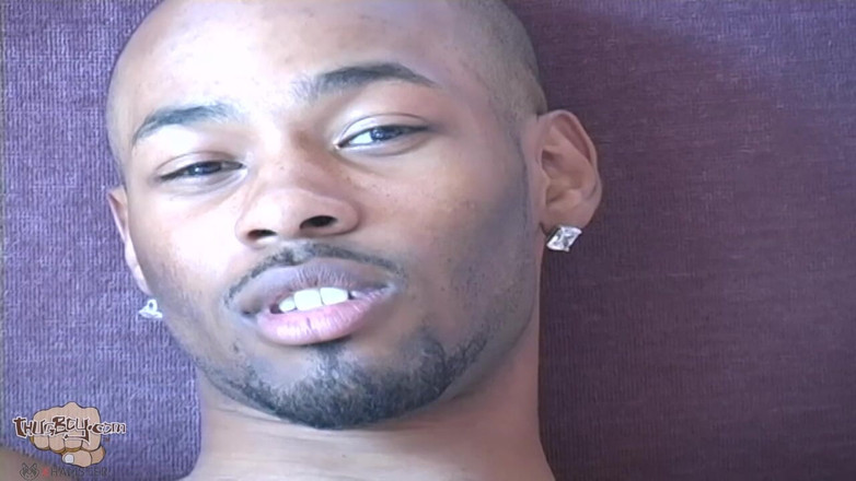 ThugBoy: 4play 单人表演