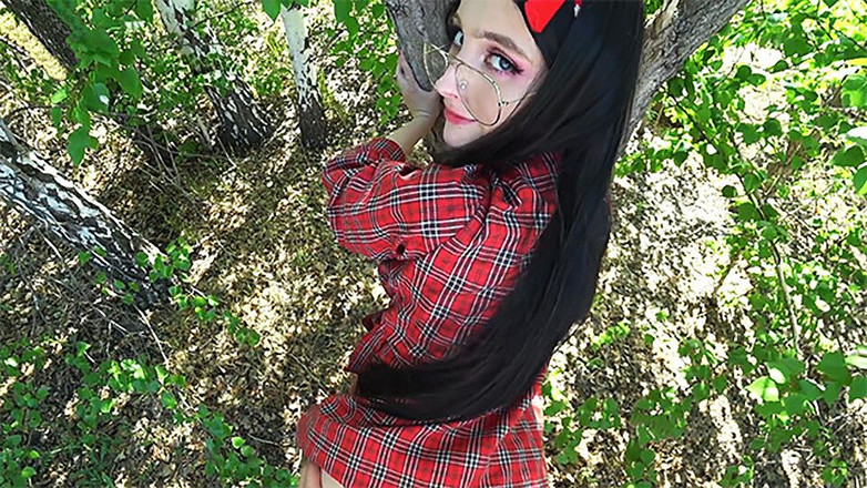 Anny Walker: जंगल के माध्यम से टहलना वीर्य के चेहरे पर वीर्य के साथ समाप्त हुआ - anny वॉकर