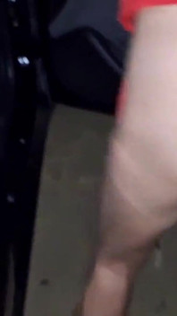 Corno Deixa Esposa Com Bunda Exposta Na Janela Do Carro Para Desconhecidos Em Público!
