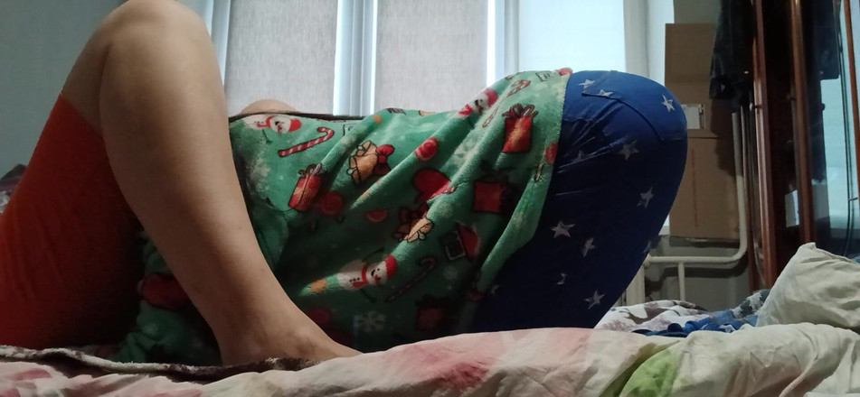 Lesbian-candys: Tôi thích ngửi và liếm âm hộ của phụ nữ lớn...