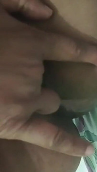 Desi Girl Fingering and Insert Her Finger and Squerting