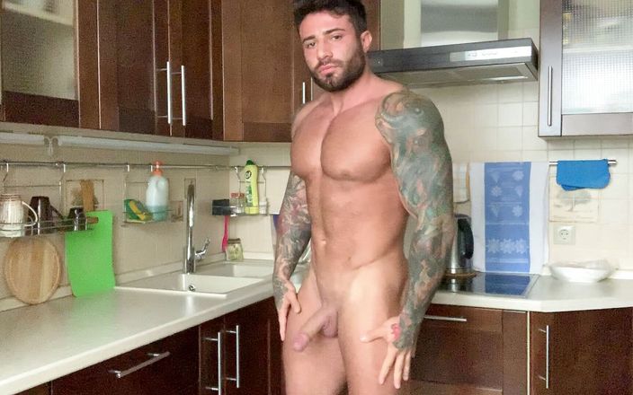 Maximus Barmin: Coffee and shower