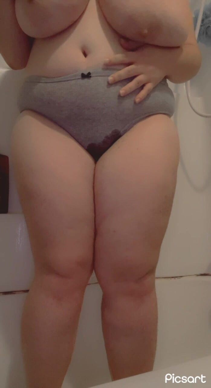 Mushroombitchx: 나는 실수로 오줌을 싸다!